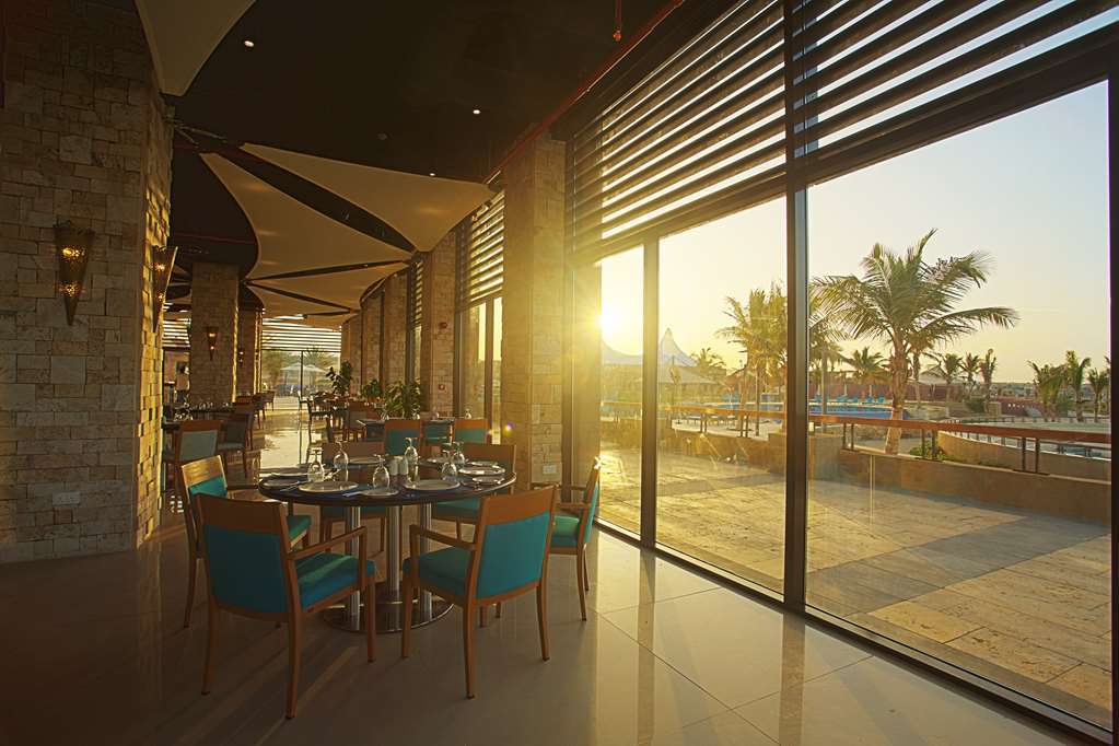 Golden Tulip Sharma Resort Restaurant foto