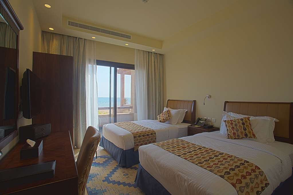 Golden Tulip Sharma Resort Zimmer foto