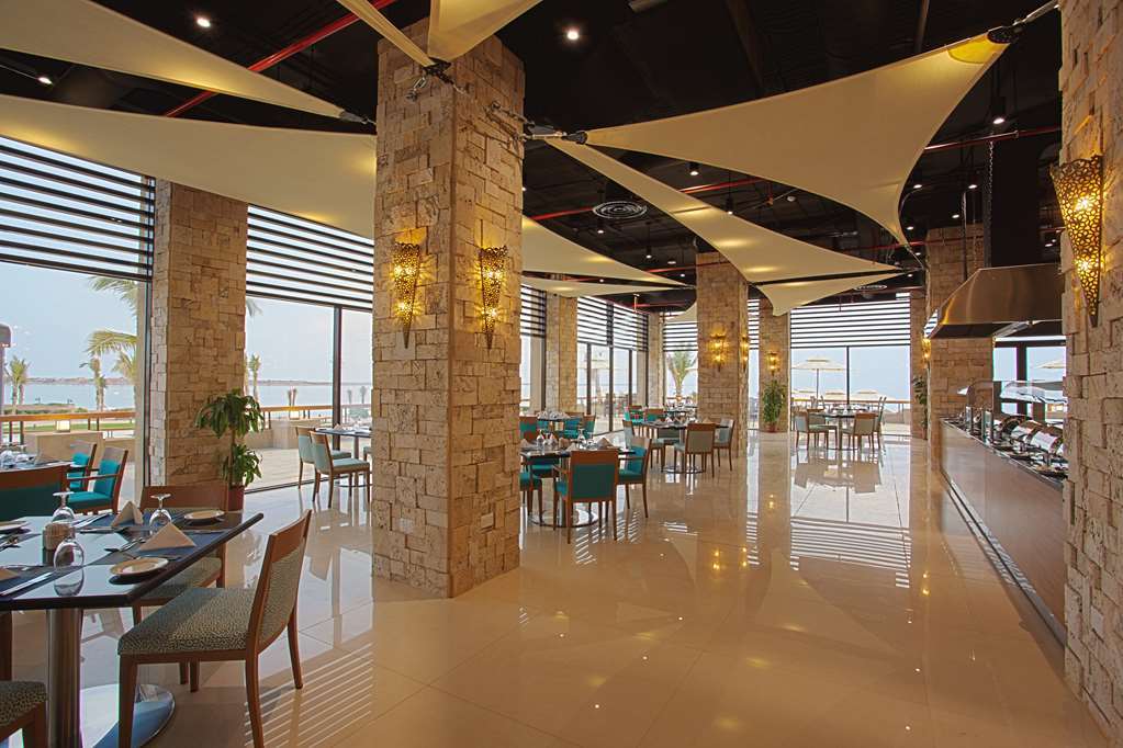 Golden Tulip Sharma Resort Restaurant foto