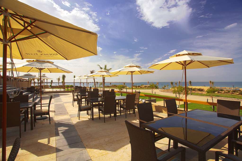 Golden Tulip Sharma Resort Restaurant foto